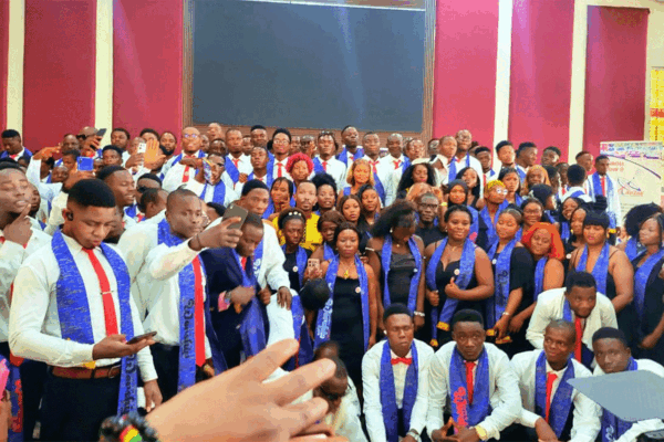 AI-Can't-Take-Over-Your-Jobs-4Life-Zoe-CEO-Tells-Graduates