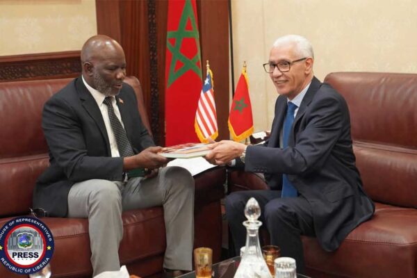 Koon-Meets-With-Moroccan-Speaker