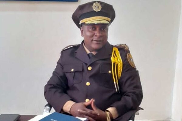 Liberia-Immigration-Service-Acting-Commissioner-General-Elijah-Rufus-prised-for-increasing-workers-salary