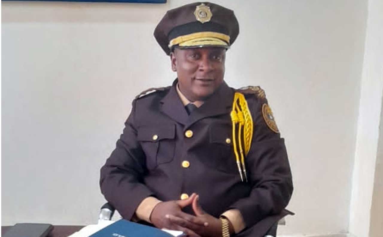 Liberia-Immigration-Service-Acting-Commissioner-General-Elijah-Rufus-prised-for-increasing-workers-salary