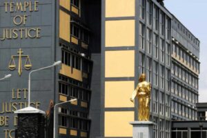 Former-Chief-Justice-Scott-Cautions-Lawyers