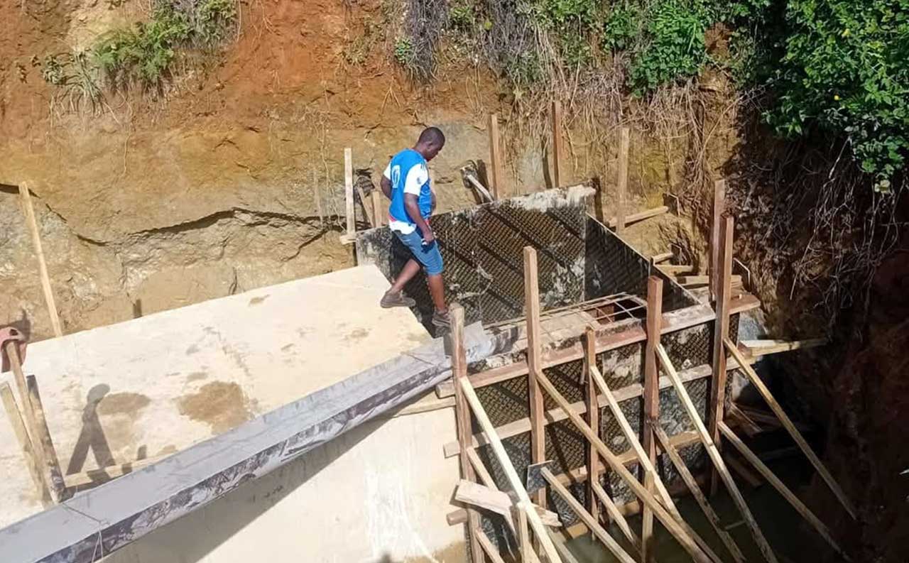 Liberia-Water-and-Sewer-Corporation-Restores-Water-To-Monrovia-Partial-View-Of-The-Repaired-36-Inch-Pipeline