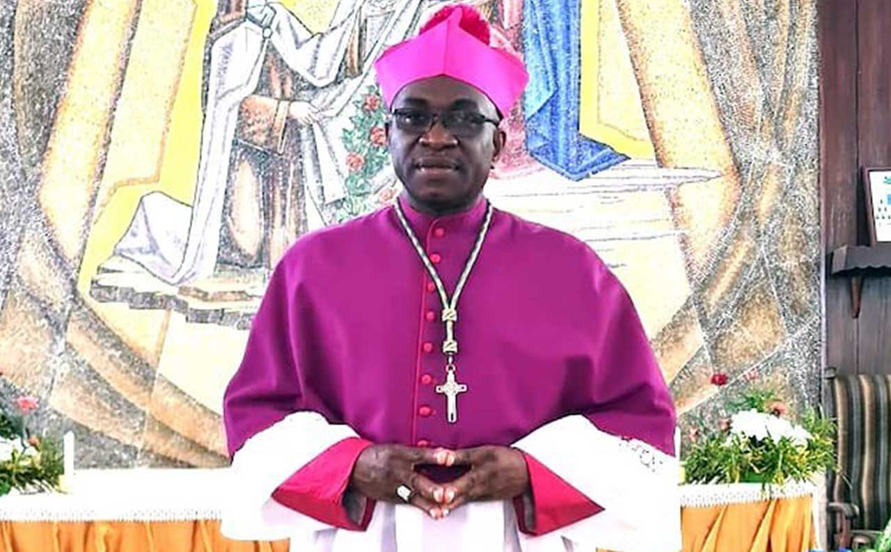 Cape-Plamas-Diocese,-Most-Rev.-Andrew-J.-Karnley--Catholic-Bishop-Challenges-Graduates