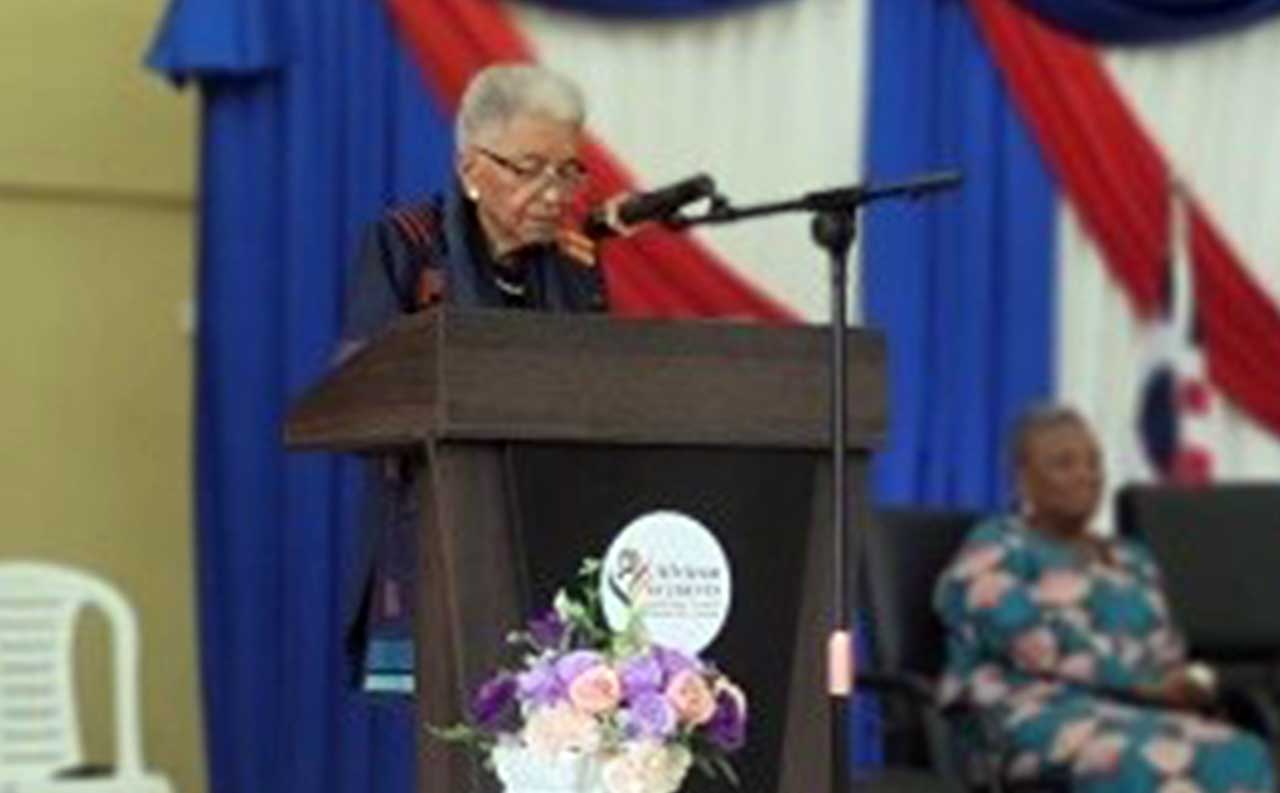 I-Ordered-Cremation-Of-Ebola-Bodies-Ellen-Tells-Young-Leaders