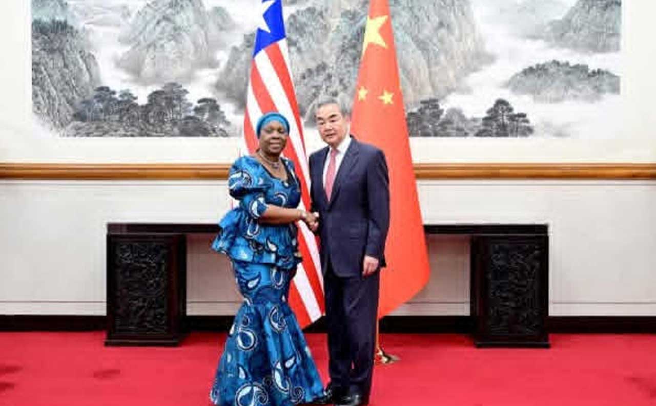 Chinese-Foreign-Minister-Wang-Yi-with-Liberian-Foreign-Minister-Sara-Beysolow-Nyanti-in-Beijing